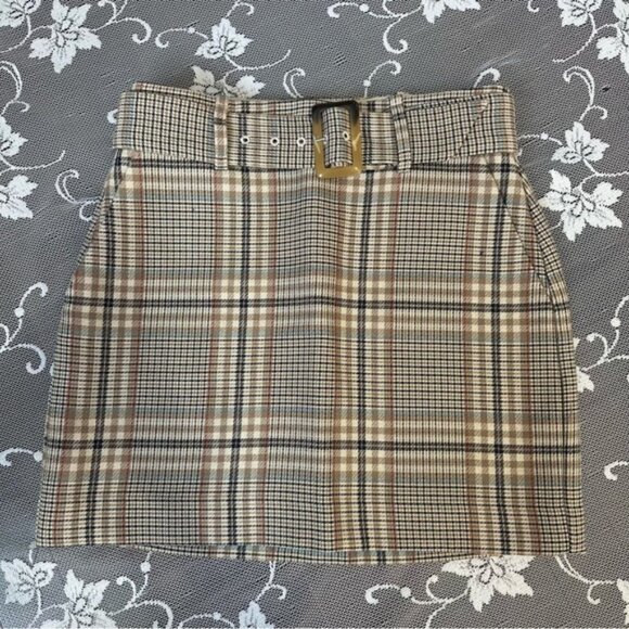 Aritzia Babaton Erickson Plaid Belted Mini Skirt Sz 6 - Picture 3 of 13